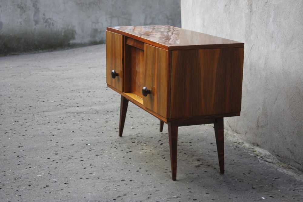 Szafka pod radio/TV, typ 859