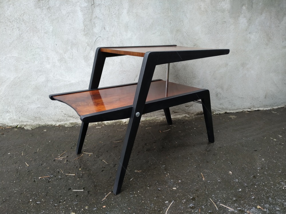 Stolik proj. Mieczysław Puchała