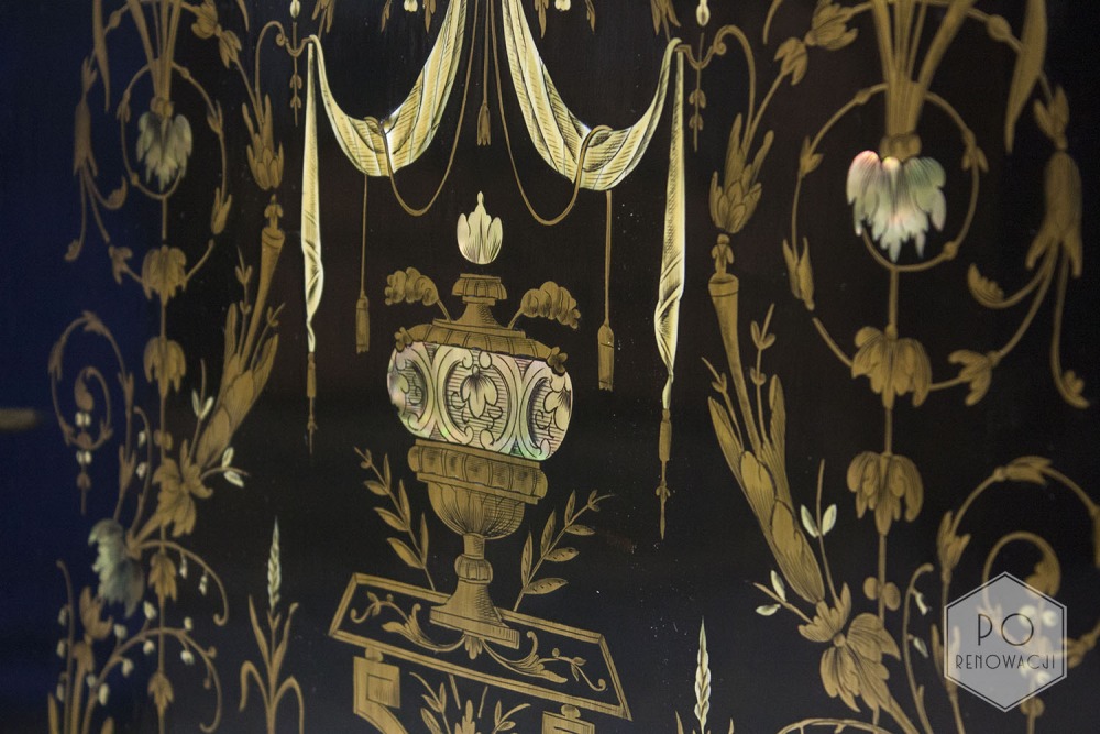 Szafka w typie mebli Boulle po renowacji