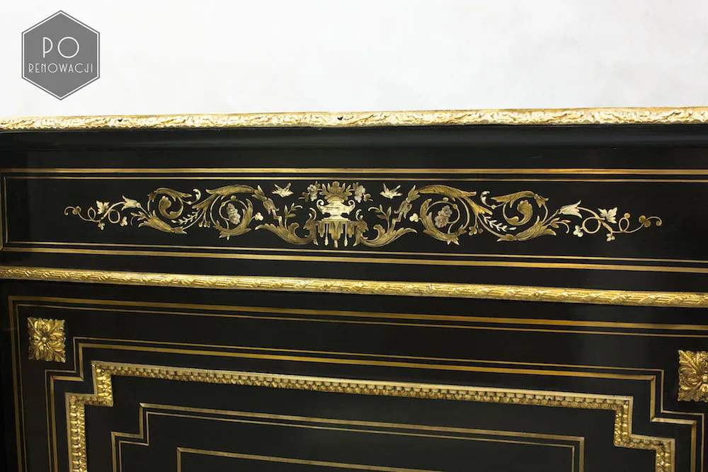 Szafka w typie mebli Boulle (1850-60)