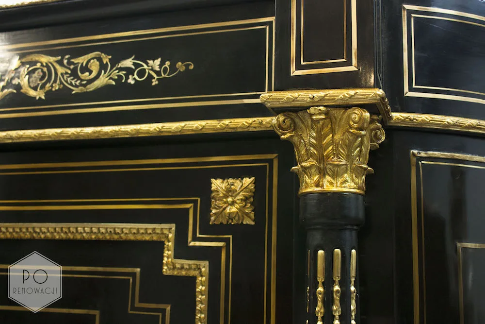 Szafka w typie mebli Boulle (1850-60)