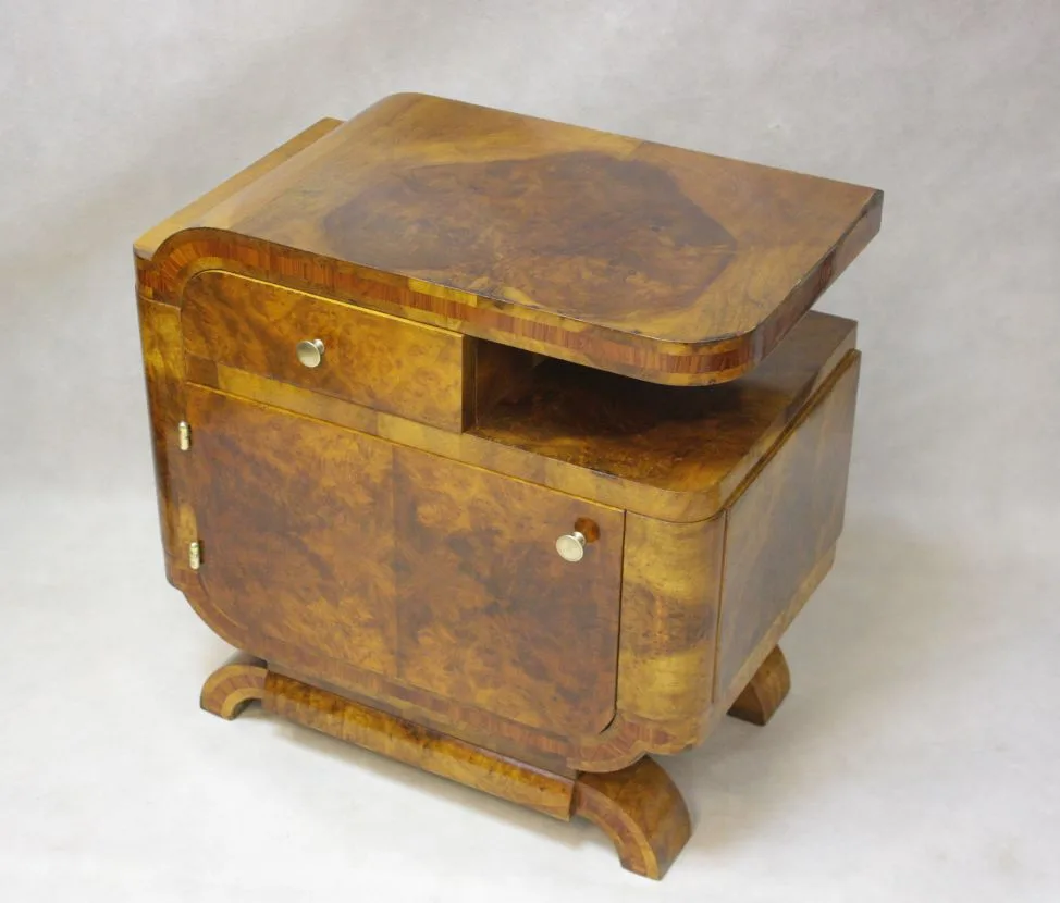 Nakastlik szafka nocna w stylu art déco po renowacji