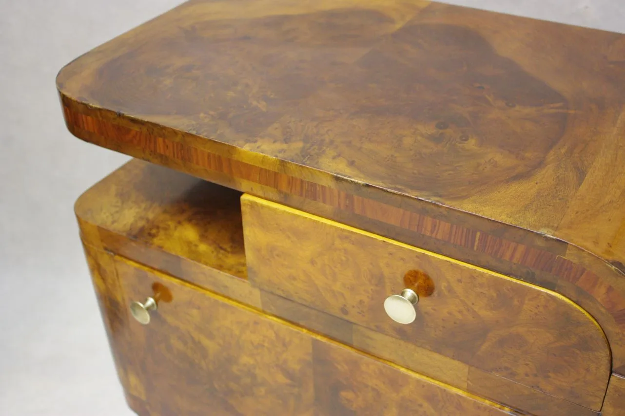 Nakastlik szafka nocna w stylu art déco po renowacji