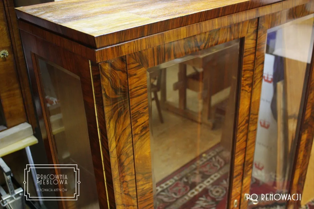 Witryna w stylu Art Deco