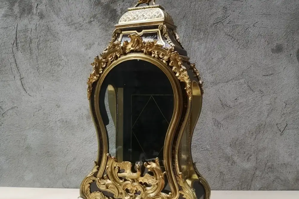 Zegar_z_markieteria_Boullea_z_figura_smoka_i_mandarynem